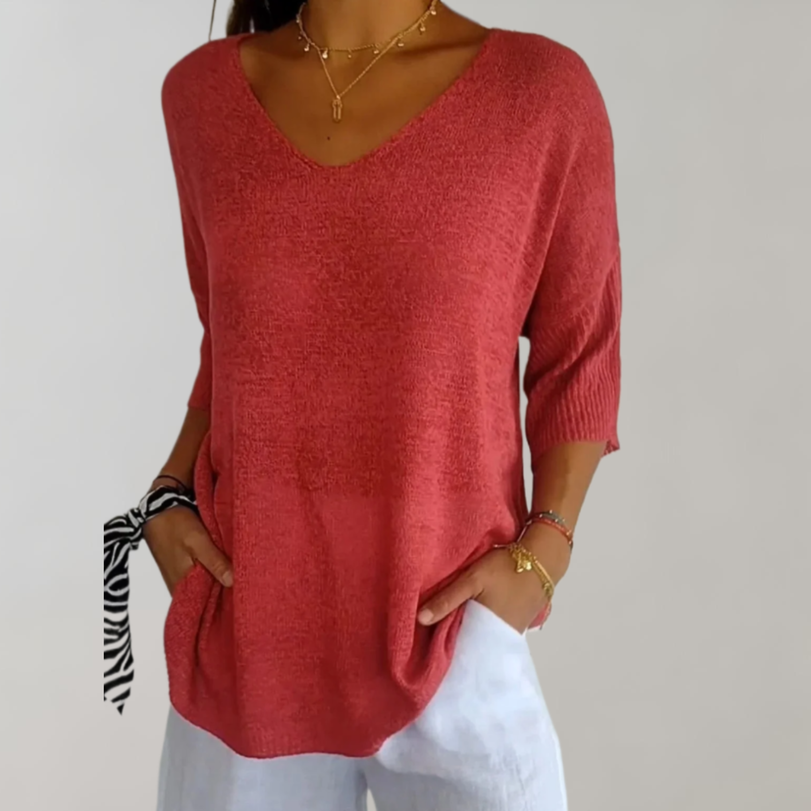Vestra™  | Luksuriøs V-Hals Strik Top