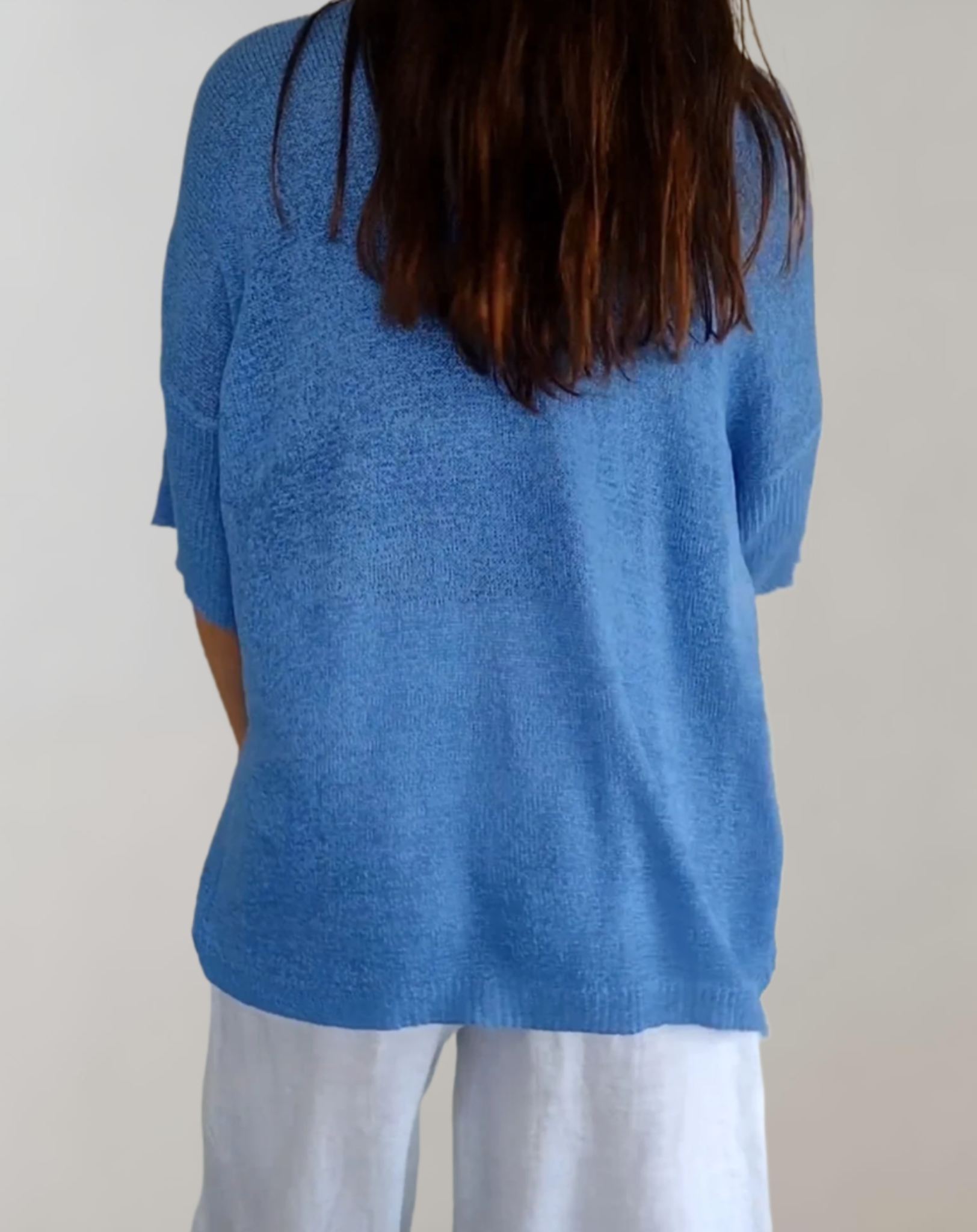 Vestra™  | Luksuriøs V-Hals Strik Top